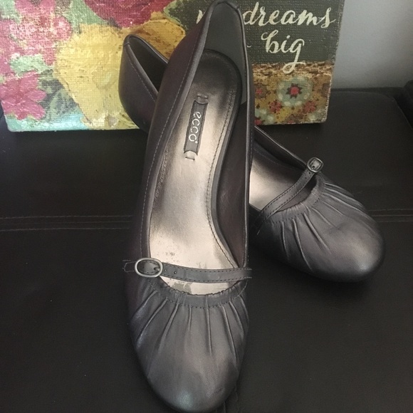 ecco silver shoes